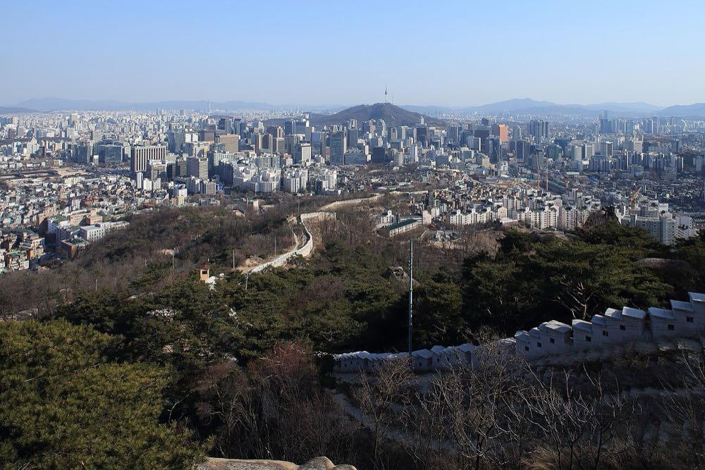 한양도성 성곽과 서울 도심
